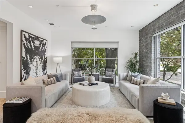 6007 Club Oaks Drive, Dallas, TX 75248