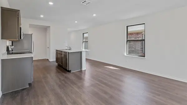 1223 Barkridge Drive, Crandall, TX 75114