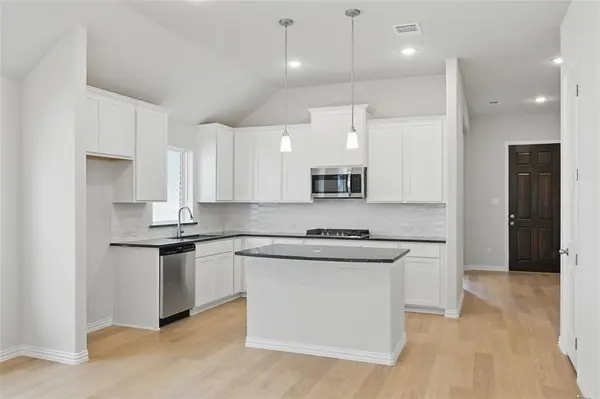 937 Schuberts Road, Fort Worth, TX 76247