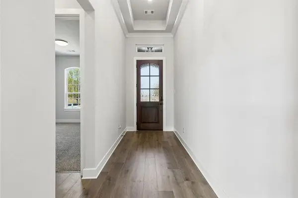 208 Bristol Lane, Azle, TX 76020