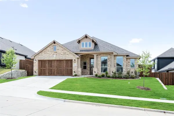 824 Alamo Court, Desoto, TX 75115