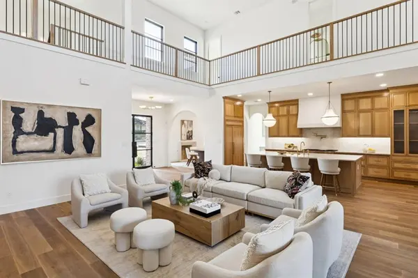 7153 Cornelia Lane, Dallas, TX 75214