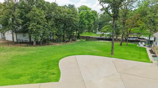 65 Hillcrest Drive, Tool, TX 75143