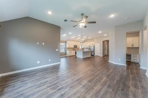 5920 Iron Creek Road, Fort Worth, TX 76137