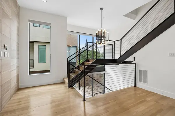 1851 Summit Avenue #4, Dallas, TX 75206