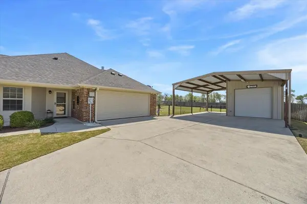 431 Brooks Drive, Nevada, TX 75173