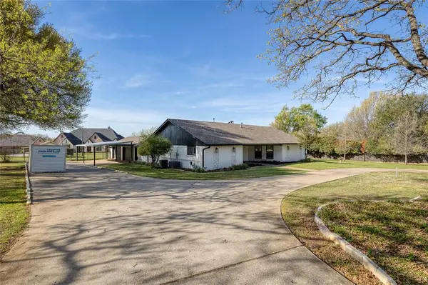 7520 Hewitt Street, North Richland Hills, TX 76182