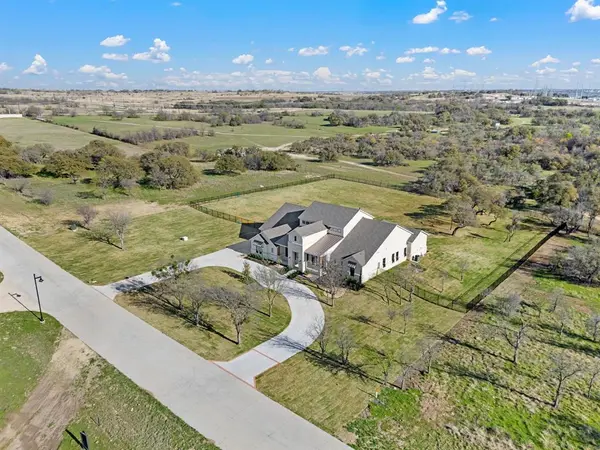 10516 Fleming Pointe Drive, Fort Worth, TX 76179