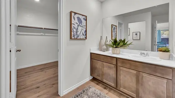 3204 Charleston Drive, Ennis, TX 75119