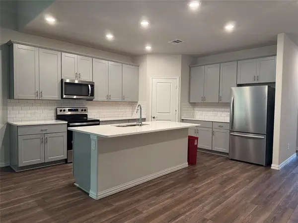 3253 Cumby Drive, Royse City, TX 75189