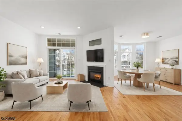 123 Turlington Ct, Livingston Twp., NJ 07039