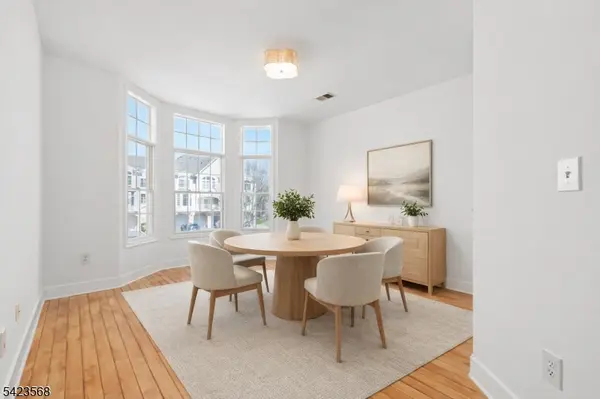 123 Turlington Ct, Livingston Twp., NJ 07039