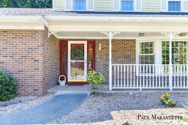 816 Geneva DR, Wayland City, MI 49348