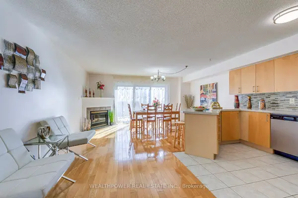 800 Dundas ST W #26, Mississauga, ON L5C 4S8