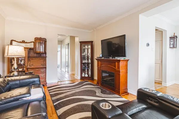 1576 Newlands CRES #60, Burlington, ON L7M 1V6