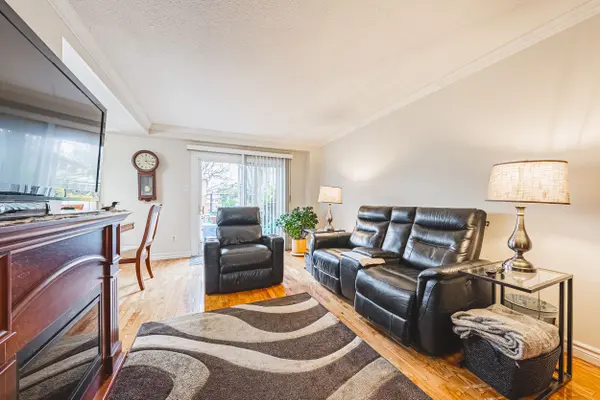 1576 Newlands CRES #60, Burlington, ON L7M 1V6