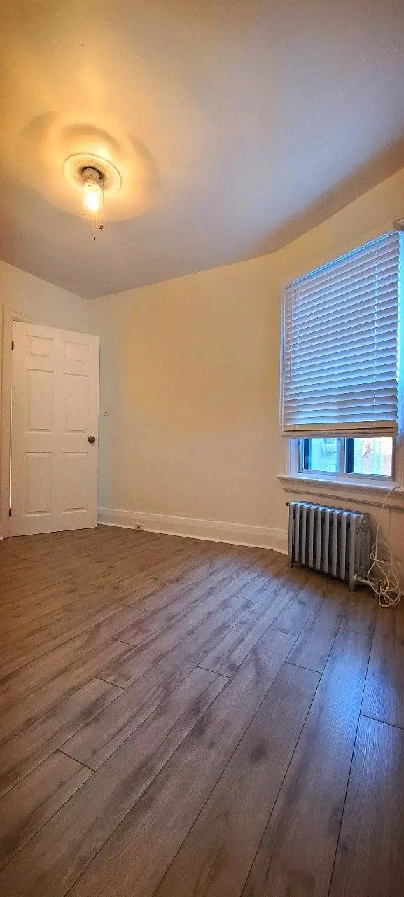 1351 St Clair AVE W #2fl Apt, Toronto W03, ON M6E 1C5