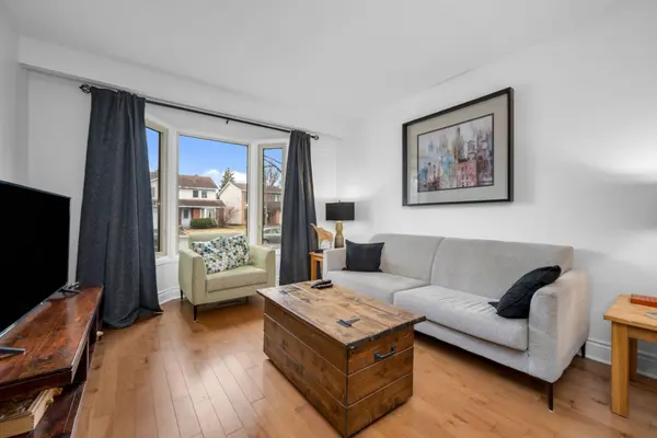 6289 Vorlage DR, Orleans - Convent Glen And Area, ON K1C 2E4