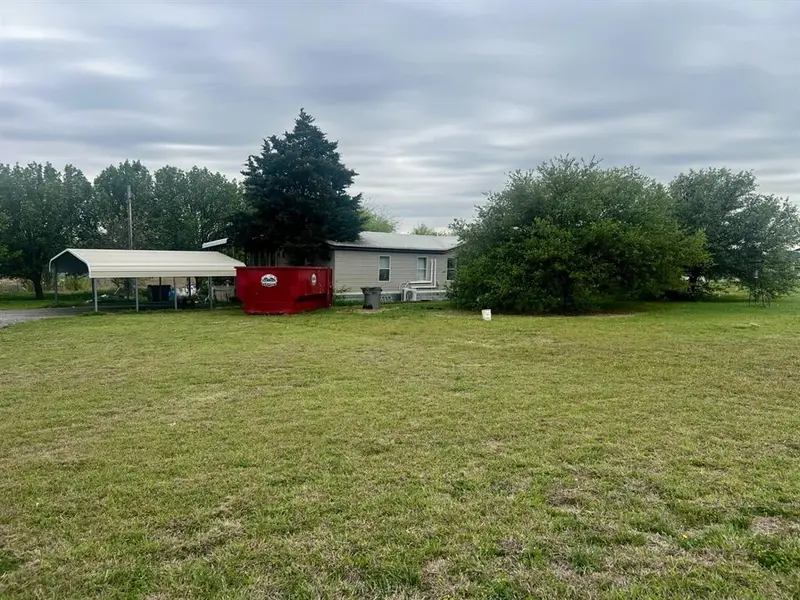 415 Hilltop Trail, New Fairview, TX 76078