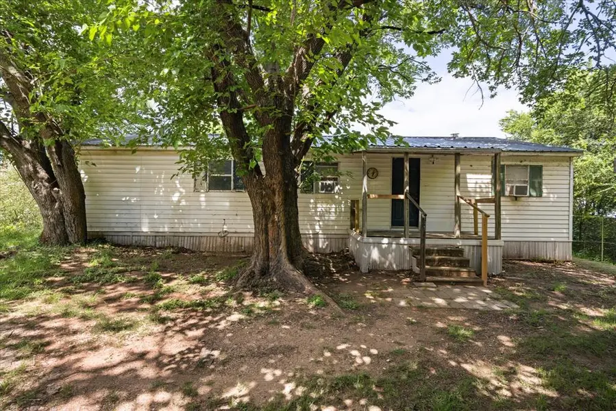 3917 Greenbrook Street, Granbury, TX 76048