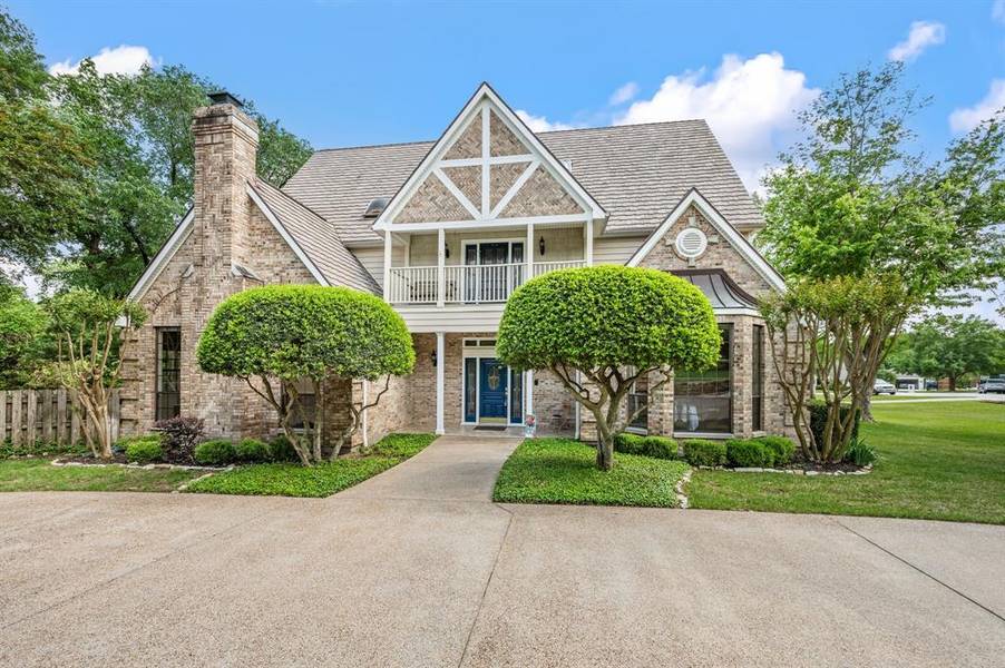 1349 Lakeview Drive, Southlake, TX 76092