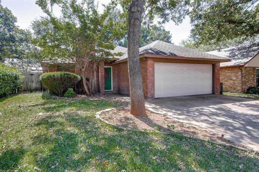 3924 Wentworth Drive, Arlington, TX 76001