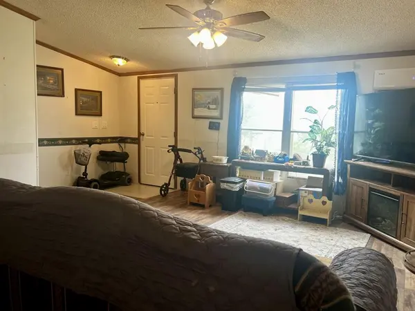 415 Hilltop Trail, New Fairview, TX 76078