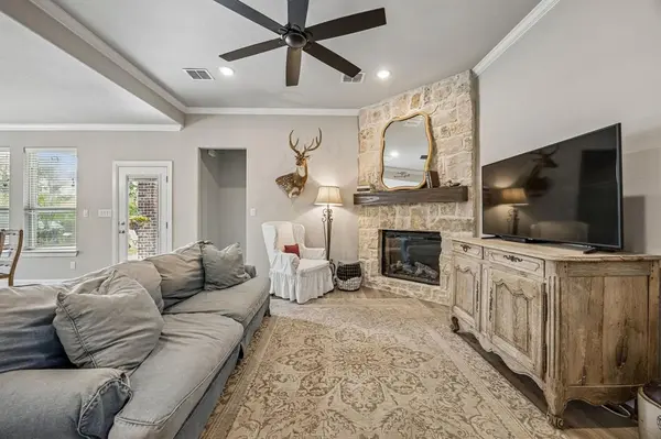 108 Spring Run Drive, Decatur, TX 76234