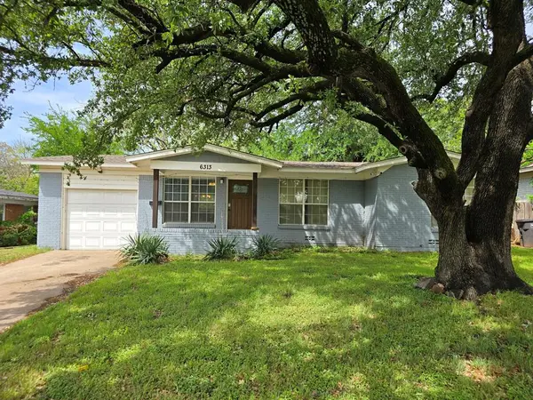 6313 Greenlee Street, Fort Worth, TX 76112