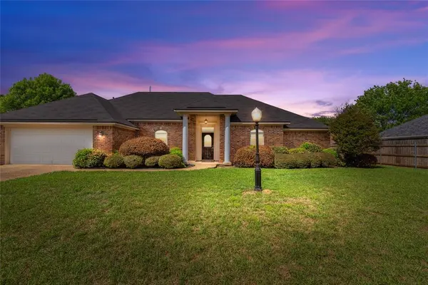 5062 Longstreet Place, Bossier City, LA 71112