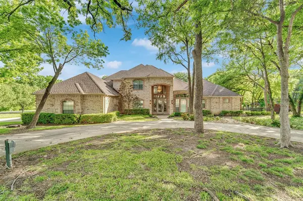 2202 Southern Oaks Drive, Cedar Hill, TX 75104