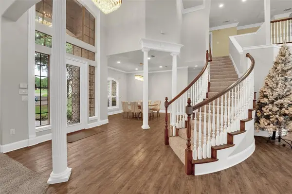 2202 Southern Oaks Drive, Cedar Hill, TX 75104