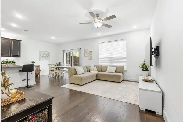 982 Mikaela Drive, Allen, TX 75013