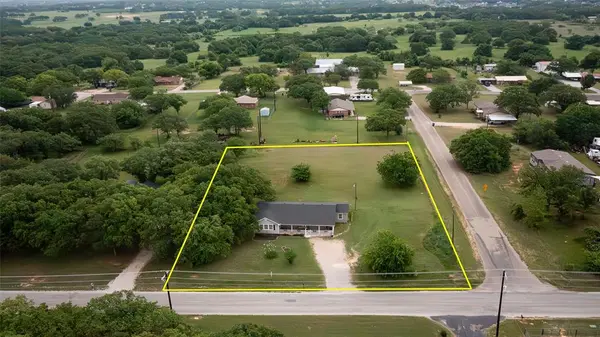 514 Gilliland Road, Springtown, TX 76082
