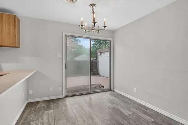 1817 Ruth Street, Arlington, TX 76010