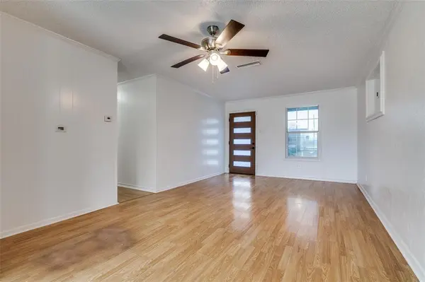 1638 Evergreen Drive, Mesquite, TX 75149