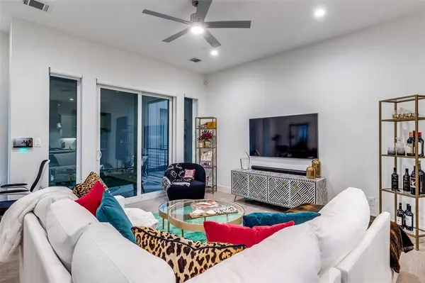 5703 Lindell Avenue #102, Dallas, TX 75206