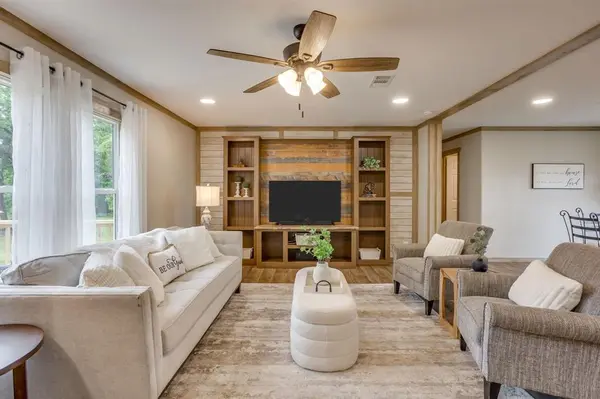 5805 County Road 312, Alvarado, TX 76009