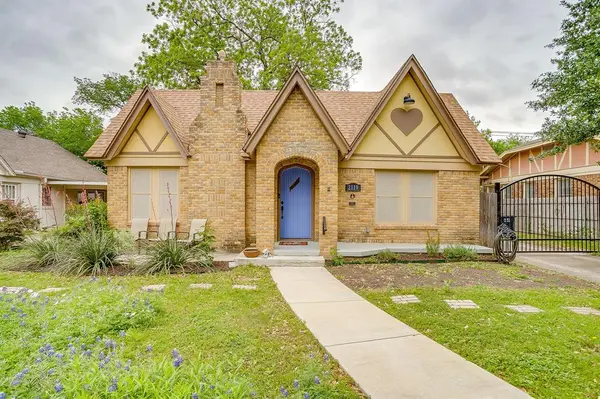 2119 Stanley Avenue, Fort Worth, TX 76110