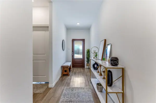 761 Pollyann Trail, Fort Worth, TX 76052