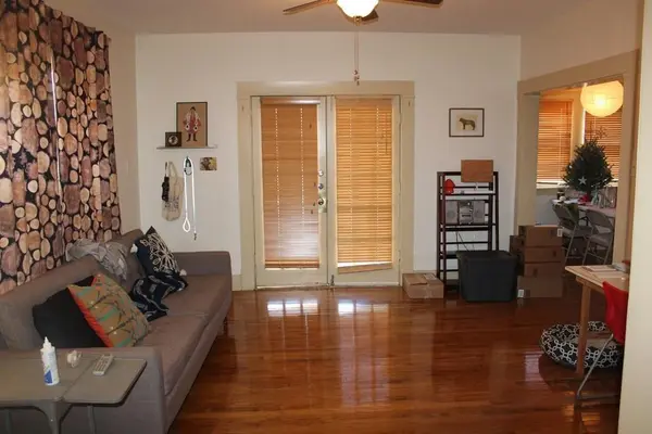 1420 W 10th Street, Dallas, TX 75208