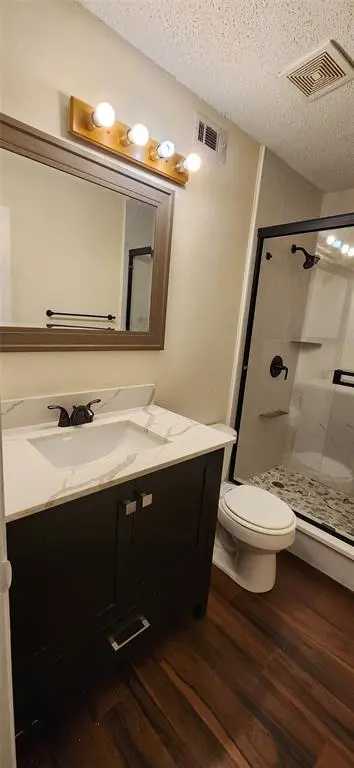 200 Seagull Court, Irving, TX 75060