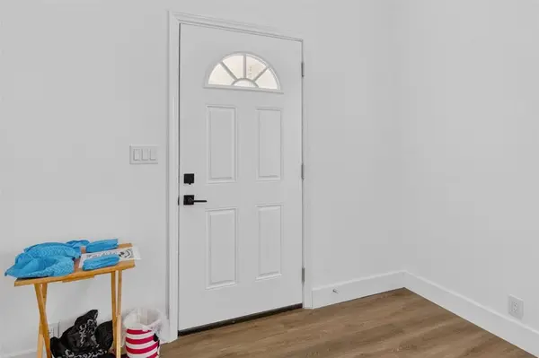 402 W Trammell Avenue, Everman, TX 76140