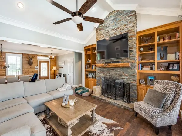 1165 Brent Avenue, Terrell, TX 75160