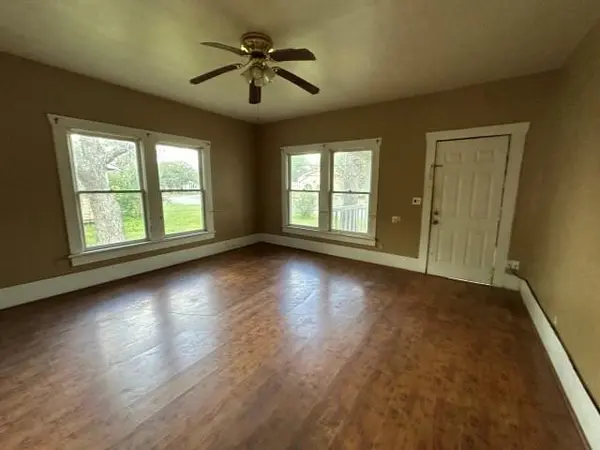 908 E Titus Street, Mexia, TX 76667