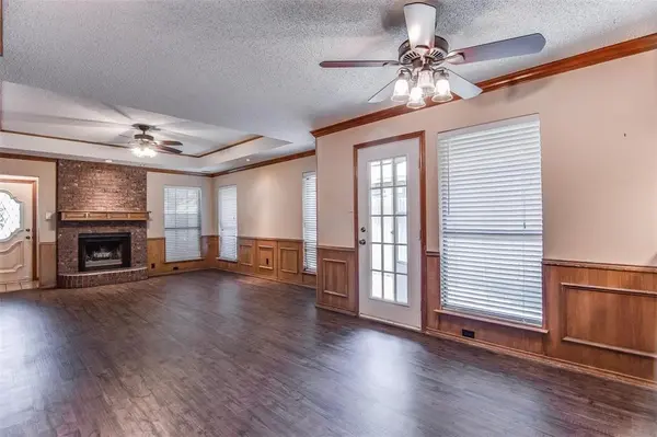 3924 Wentworth Drive, Arlington, TX 76001