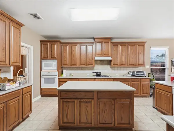 10002 River Bend Drive, Rowlett, TX 75089