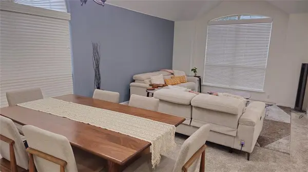 3002 Manor Green Boulevard, Euless, TX 76039