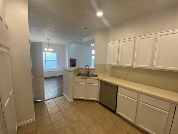 1409 Post Oak Drive, Rowlett, TX 75089