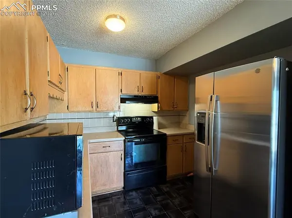 3003 E Fountain BLVD, Colorado Springs, CO 80910